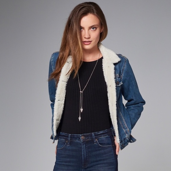 Abercrombie & Fitch Sherpa collar jean jacket